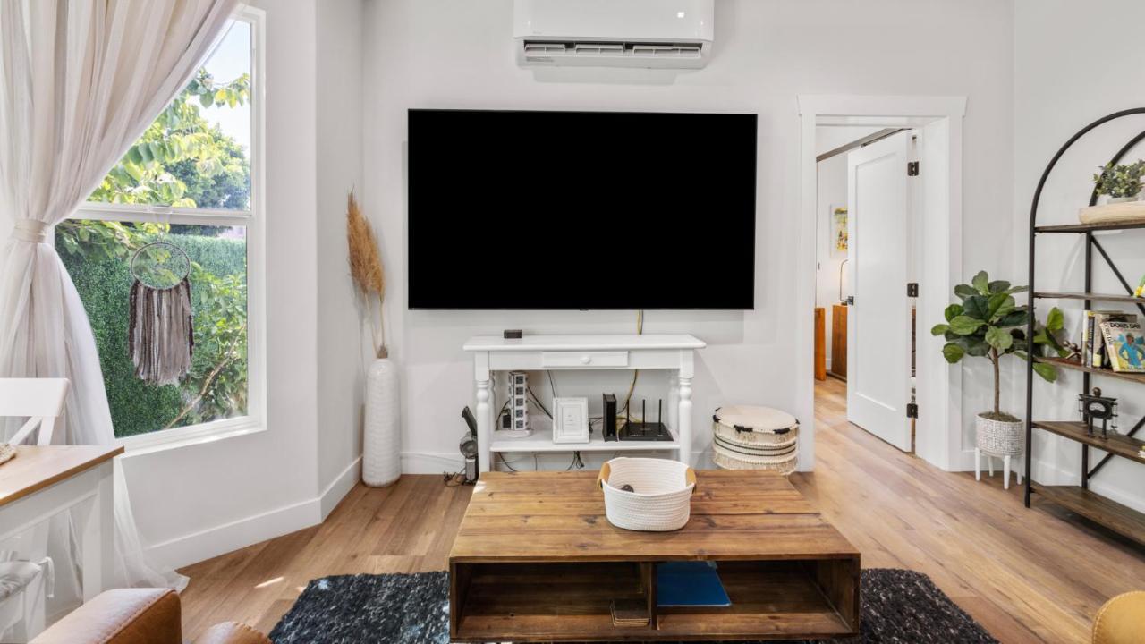 Newly Remodeled Beautiful 2Br Flat In Atwater Village Glendale Extérieur photo
